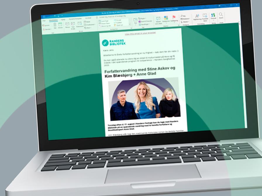 PC med Randers Biblioteks nyhedsbrev vist på skærmen